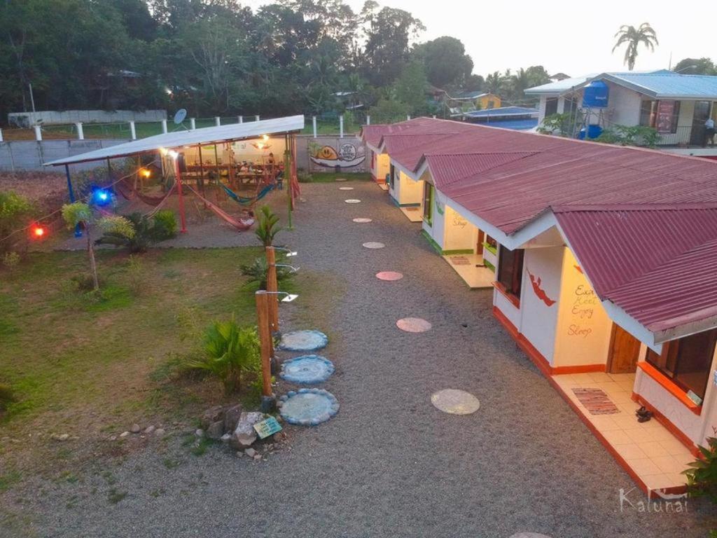 Kalunay Hostel Puerto Viejo de Talamanca Εξωτερικό φωτογραφία