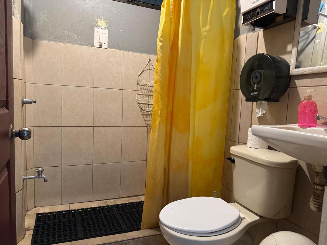 Kalunay Hostel Puerto Viejo de Talamanca Εξωτερικό φωτογραφία